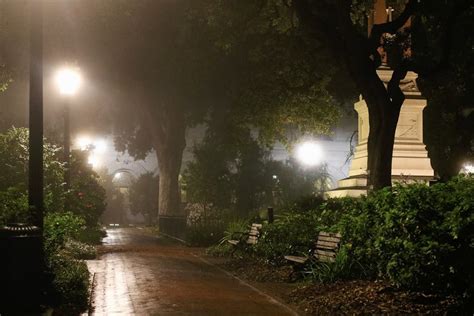 A Local's Guide to the Spookiest Savannah Ghost Tours - Savannah First ...