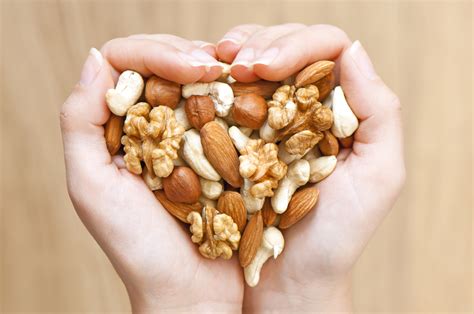 nuts snack healthy - 101Fitness.org