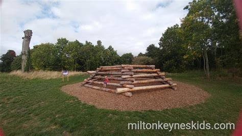 Houghton Hall Park - free day out for kids in Bedfordshire - Milton Keynes Kids