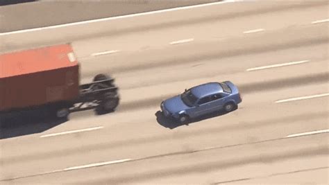 Watch LAPD Catch Suspect In High-Speed Chase Thanks To Poor Driving Skills - Cars News Magazine