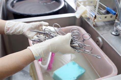 5 Significant Methods For Cleaning Surgical Instruments - Healthwire