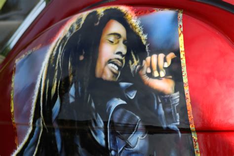 Bob Marley scooter panel. Custom airbrush and design. #aerographics #johnspurgeon #bobmarley # ...