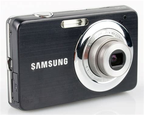 Samsung ST30 Digital Camera Review