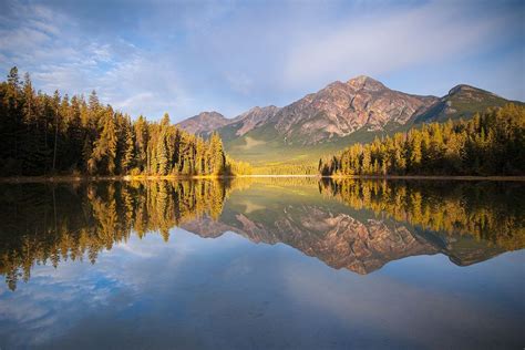 Pyramid Lake - Jasper | Places to see, Places to travel, Places to go