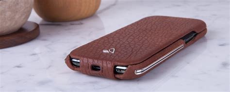 A Silver leather case - A tradition of luxury - Vaja