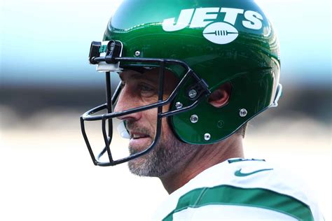 Aaron Rodgers Hilariously Called Out Jets Player Over Penalty