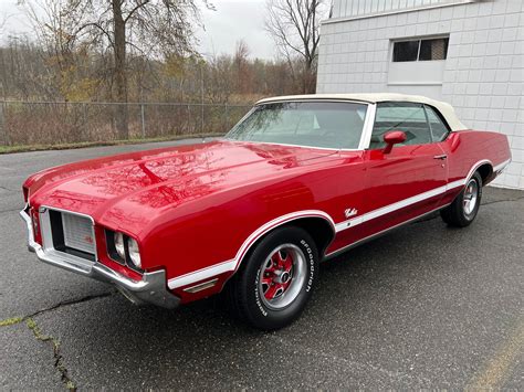 1972 Oldsmobile Cutlass Supreme | Mutual Enterprises Inc