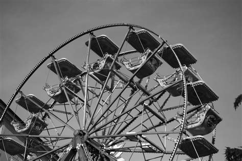 Images Gratuites : noir et blanc, la photographie, des loisirs, grande roue, parc d'attractions ...