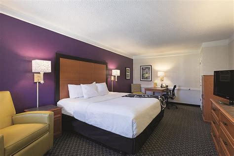 QUALITY INN & SUITES - Updated 2024 Prices & Motel Reviews (North Charleston, SC)