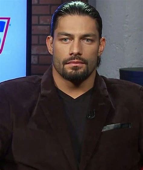 Roman Reigns Eye Color