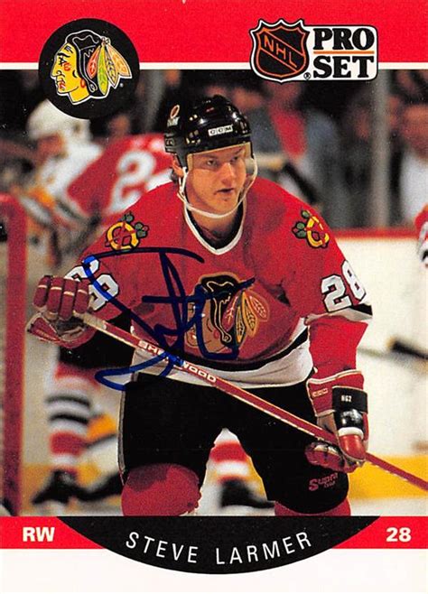 Steve Larmer autographed hockey card (Chicago Blackhawks, 67) 1990 Pro ...