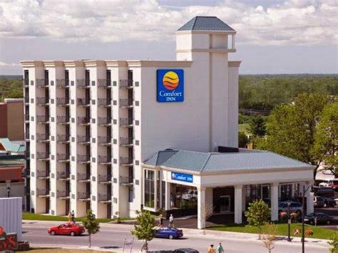 Comfort Inn Fallsview Hotel (Niagara Falls (ON)) - Deals, Photos & Reviews