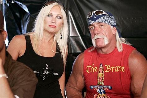 Hulk Hogan files lawsuit against Linda Hogan for defamation - Cageside Seats