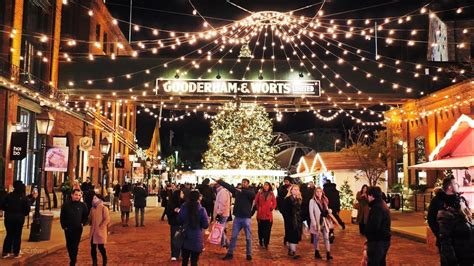 Canada Christmas Market in TORONTO Distillery District ️ Winter Village - YouTube