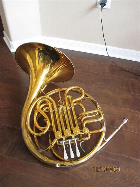 Conn 6D Double French horn | Reverb