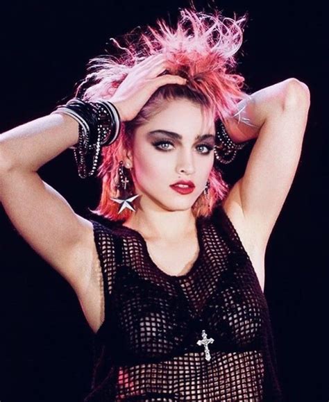 Pin by Júlio César Rodrigues on Madonna | Madonna 80s fashion, Madonna ...