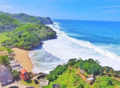 Pesona, Lokasi dan Harga Tiket Pantai Indrayanti Jogja - CAMERAWISATA