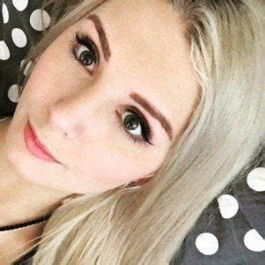 Lauren Southern - Age, Family, Bio | Famous Birthdays