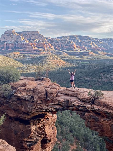 Devil's Bridge Hike Guide & Pictures | Sedona, Arizona