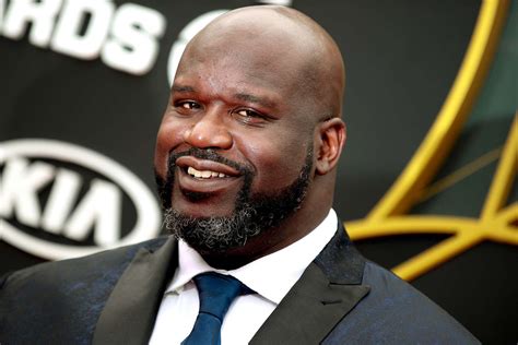 Shaquille O'Neal Pays Off Engagement Ring for Fan: 'I'm Just Trying to Make People Smile'