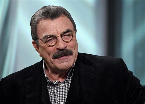 Actor Tom Selleck Leaves $2,020 Tip And Touching Note To Restaurant Employees | God TV News