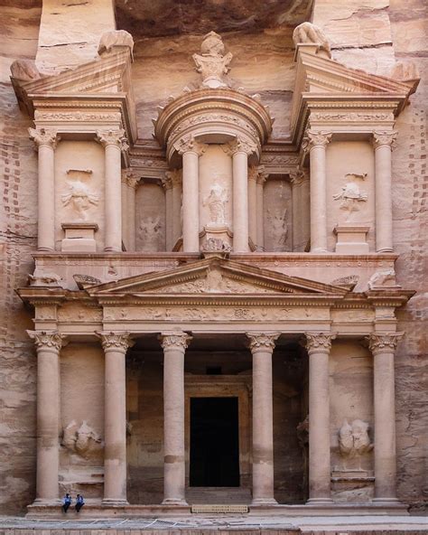 Petra Historical Facts and Pictures | The History Hub