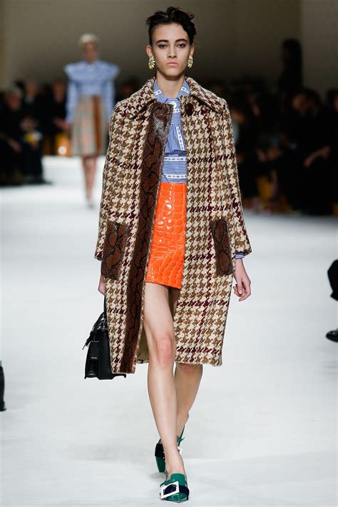 Miu Miu Fall 2015 Ready-to-Wear Collection Photos - Vogue