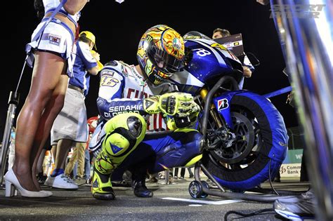 Valentino Rossi Wallpaper Yamaha - WallpaperSafari