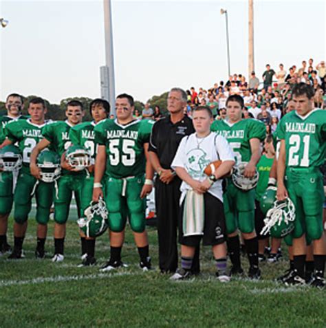 N.J. football team remembers 4 killed in August wreck - Sports Illustrated