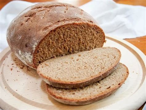 Sourdough Rye Bread - Caroline's Cooking