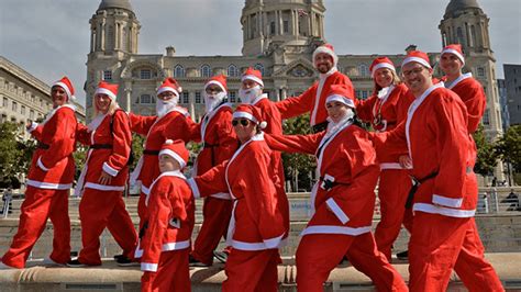 Festive spectacular Liverpool Santa dash back this… | Outside & Active