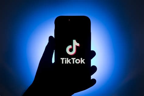 Chinese Government Asked TikTok for Stealth Propaganda Account - Bloomberg