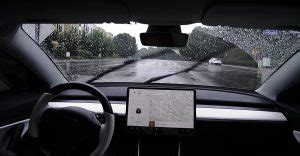 Tesla's touchscreen wiper controls are under fire in Germany