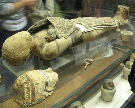 Egyptian_mummy_Louvre.jpg - Stovalls Inn