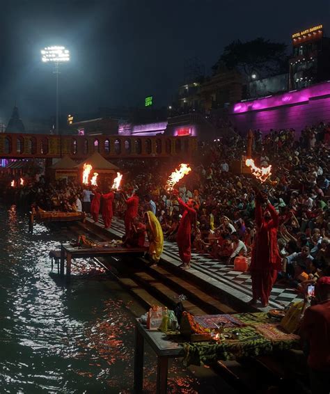 Ganga Aarti Haridwar – brijlodge.com