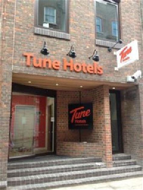 Tune Hotel - London, Liverpool Street: UPDATED 2017 Reviews & Price ...