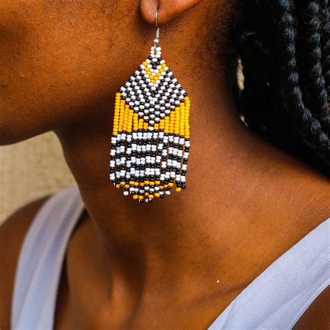 SALE Beaded dangle earrings African earrings Zulu earrings | Etsy