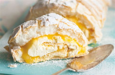 Lemon roulade | British Recipes | GoodtoKnow