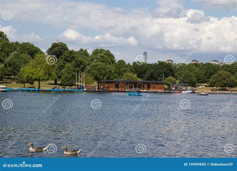 Serpentine Lake, Hyde Park, London Editorial Image | CartoonDealer.com ...