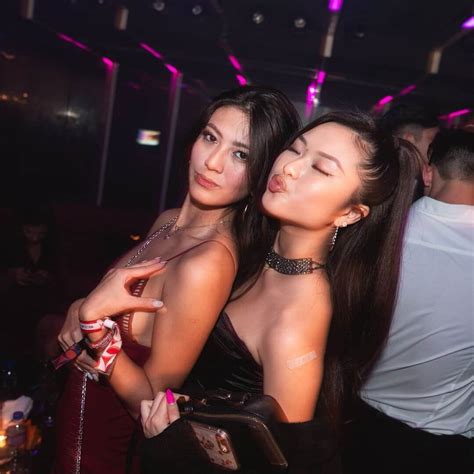 Night Clubs in Hong Kong - Bottle Service and VIP Table Booking