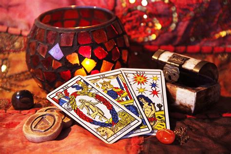 Free Love Tarot Reading to Predict Your Relationship Status