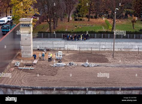 Berlin wall museum hi-res stock photography and images - Alamy