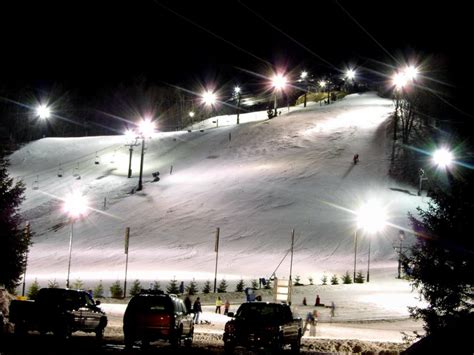 10 Best Michigan Ski Resorts - Midwest Explored