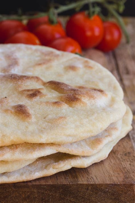 La Piadina Italian Flatbread Sandwich - No yeast quick and easy