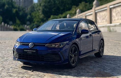 1/18 Dealer Edition Volkswagen VW Golf VIII Golf 8 R-Line (2019-Present ...