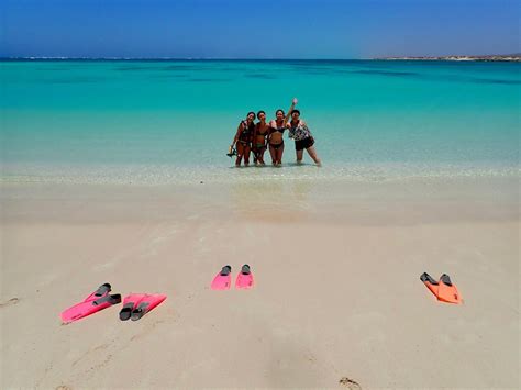 Turquoise Bay Snorkel Tour - Exmouth Adventure Co Reservations