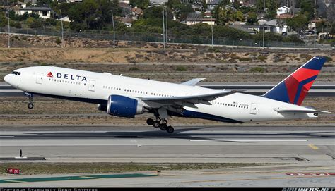 Boeing 777-232/LR - Delta Air Lines | Aviation Photo #4849229 ...