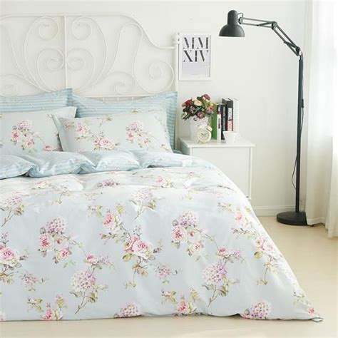 Shabby Chic Style Cottage Bedding Set. Romantic Floral Bedding Set | Shabby chic bedrooms ...