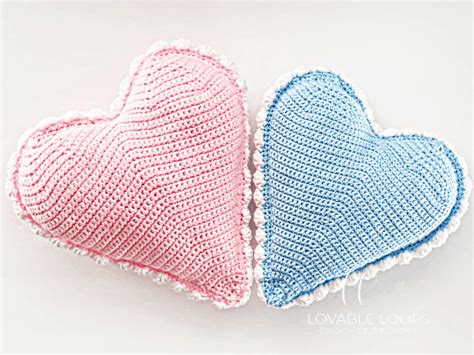 Crochet Heart Pillow Free Pattern | Valentine's Day Crochet | Lovable Loops