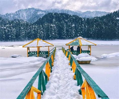 Places You Can Find Snow Near Delhi for 2 -3 Days Trip - Vargis Khan